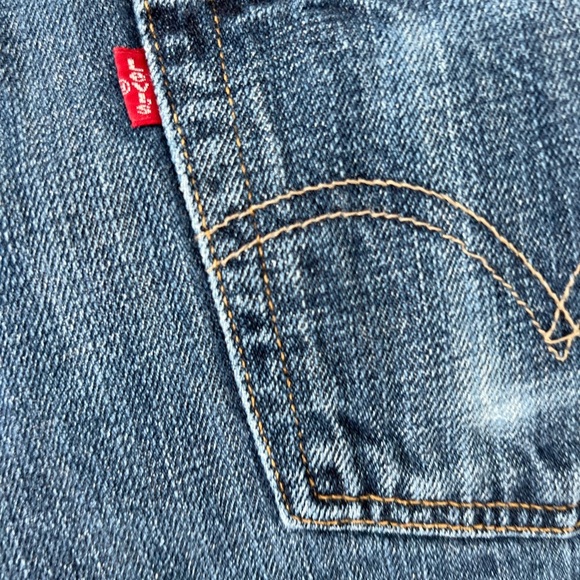 Levis 501 Cutoff Denim Shorts - Picture 4 of 9